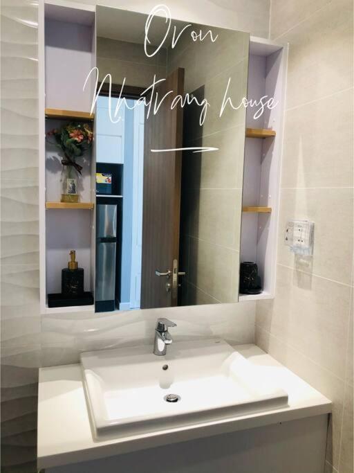נה טראנג A Sea View Beautiful Studio Apartment מראה חיצוני תמונה